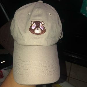 Kanye hat